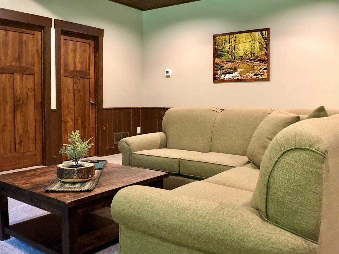 Sojourner'S Lodge & Log Cabin Suites Dundee Exterior photo